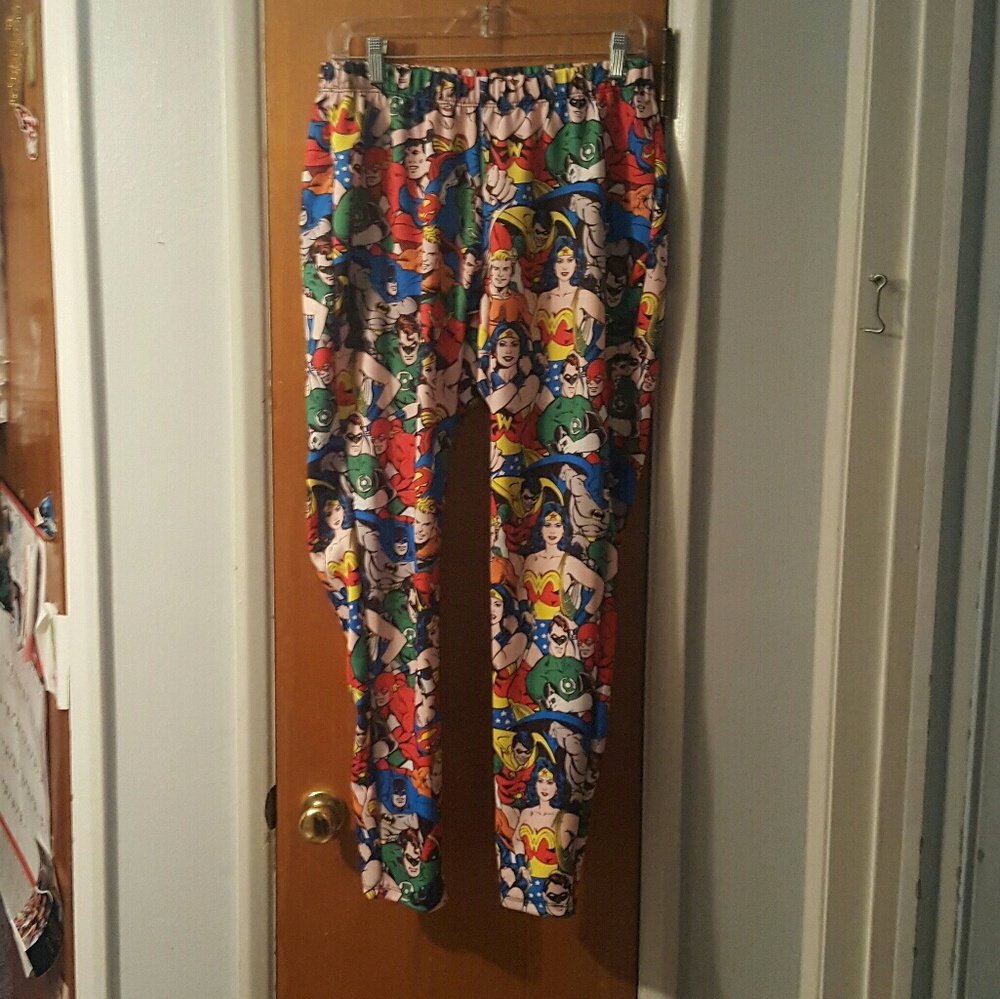 Torrid Justice League leggings